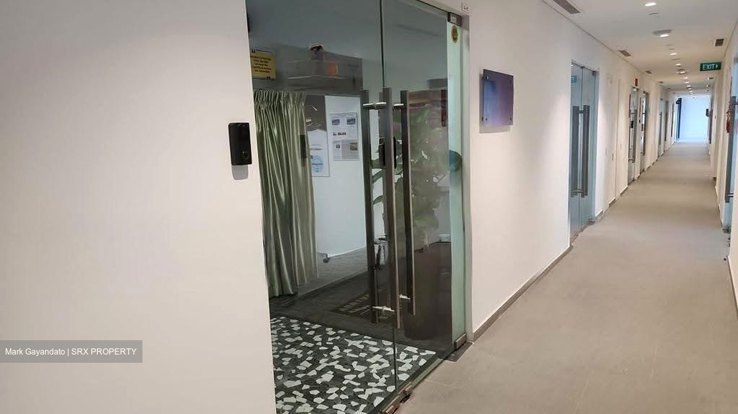 Woods Square (D25), Office #622561351